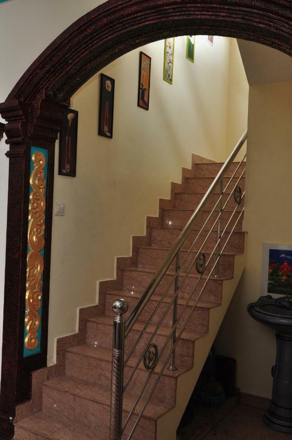 Homestay Krishnendu Homestay Outer Ring Road North Nada